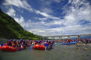 乘風破浪激流勇進-歡樂泛舟-4